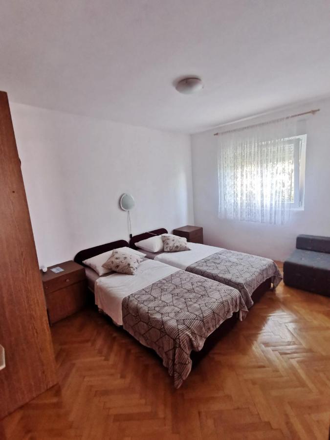 Apartmani Luka Rtina Zewnętrze zdjęcie